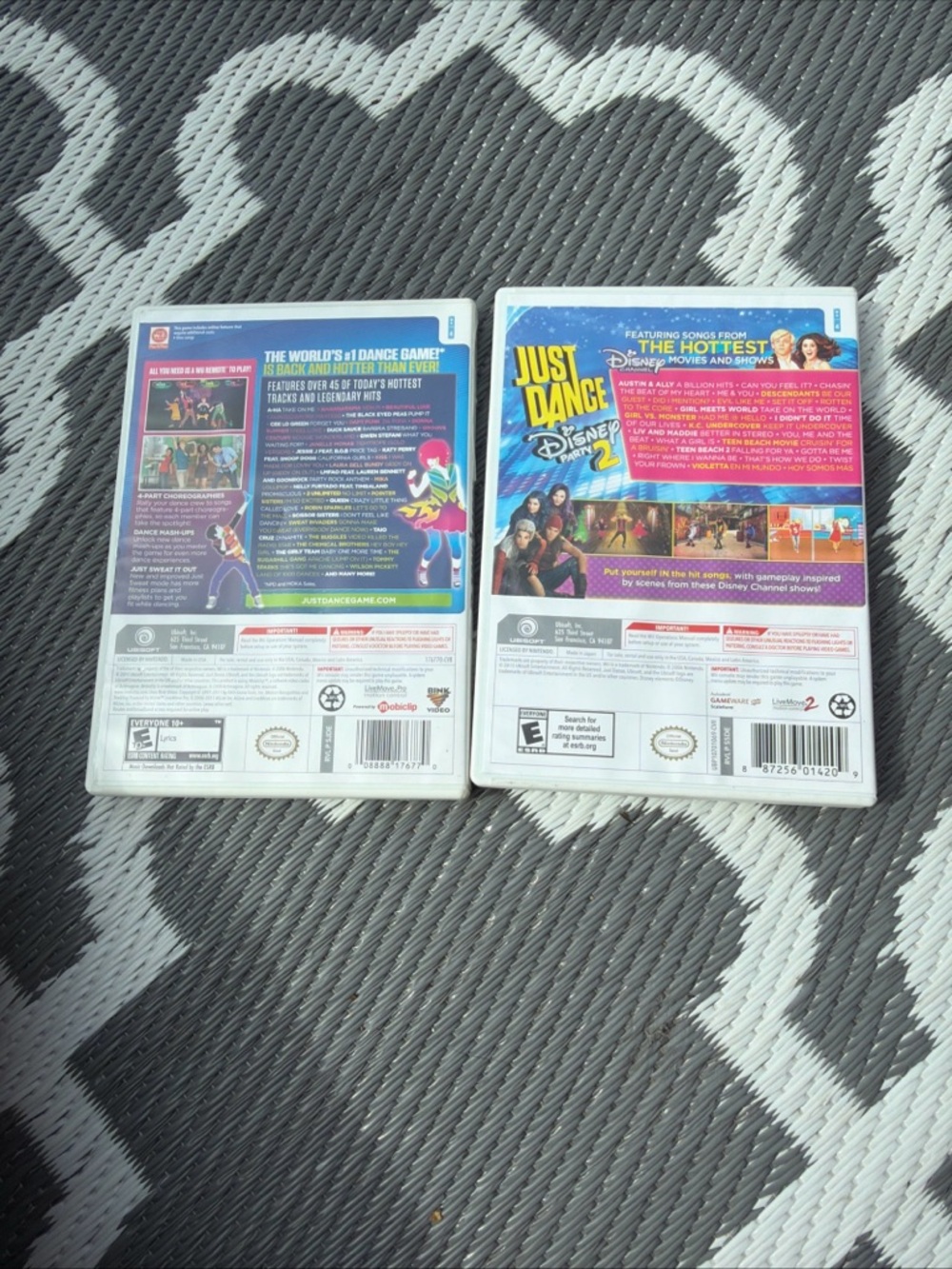 Nintendo Wii Just Dance 3 & Just Dance: Disney Party 2 - Blue, Purple, Yellow - Picture 2 of 6